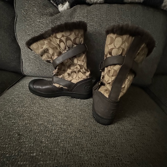 Coach winter fur boots - Picture 3 of 4